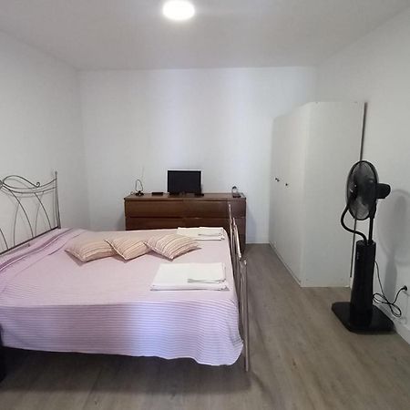 Alvito Guest House - Comfortable Room With Private Bathroom Lisboa 外观 照片